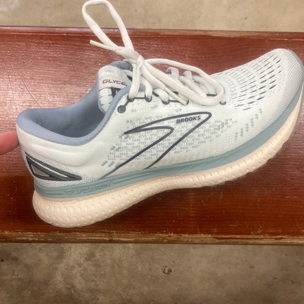 Brooks Glycerin womens running shoes 🏃‍♀️